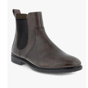 Ecco Warm Gray Touch 15 Leather Chelsea Boot 38 (7-7.5) worn once. New w box
